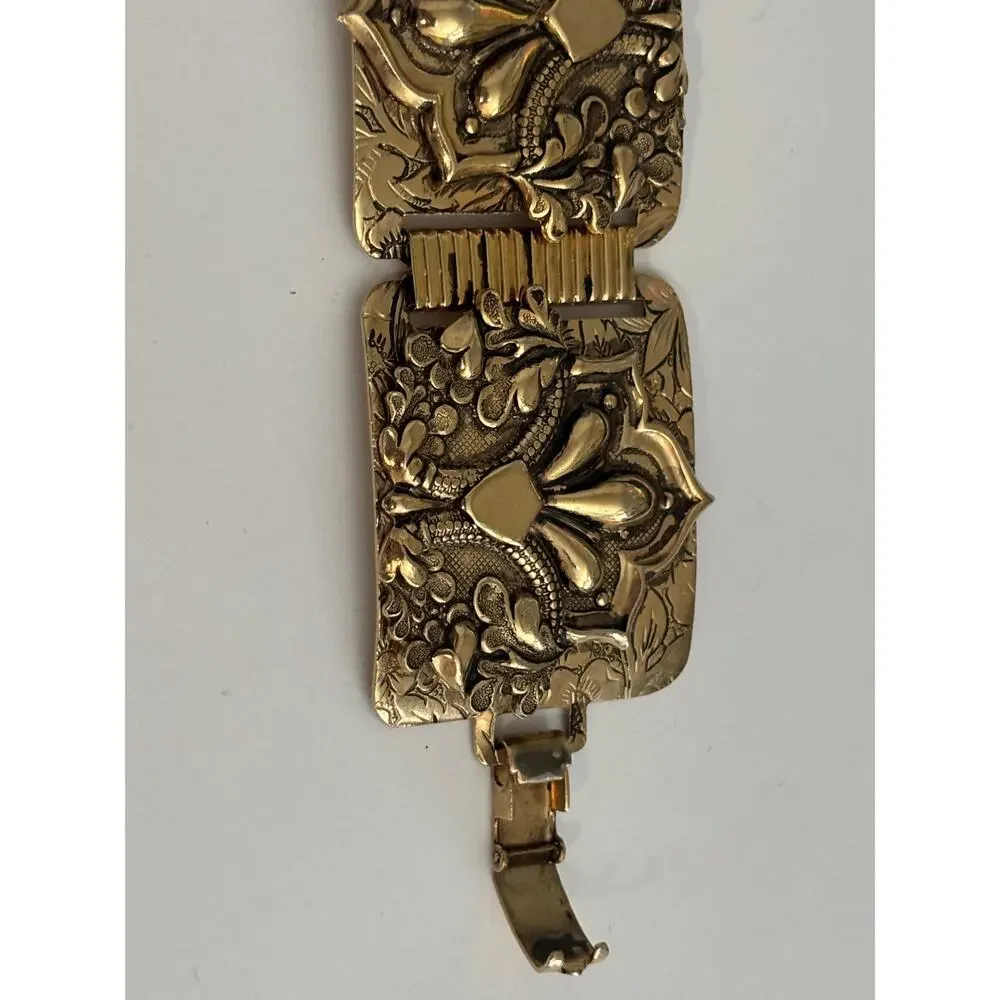 Vintage Gold Tone Panel Blacelet Victorian Style